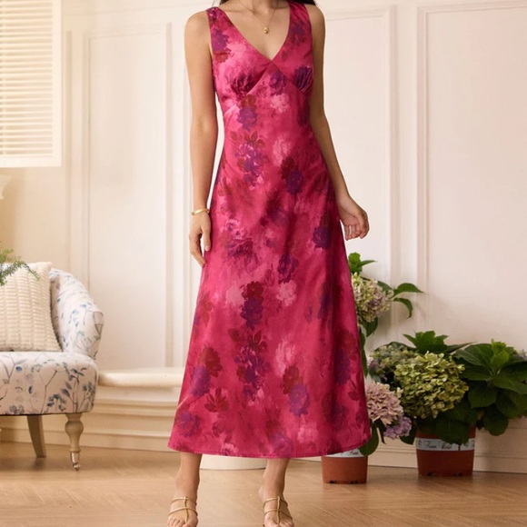 RIHOAS Dresses & Skirts - NWT Rose Red V Neck Sleeveless Floral Maxi Dress
